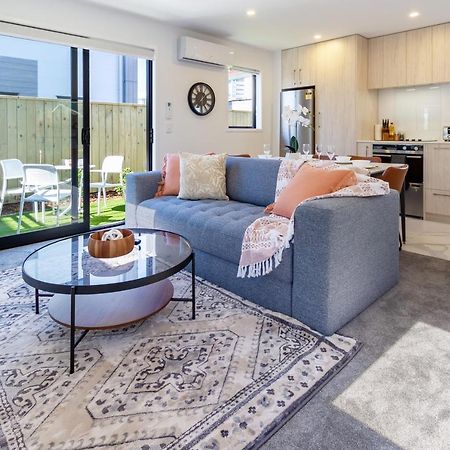 Beachside Bliss: 1 Bed 1 Bath Christchurch Exteriör bild