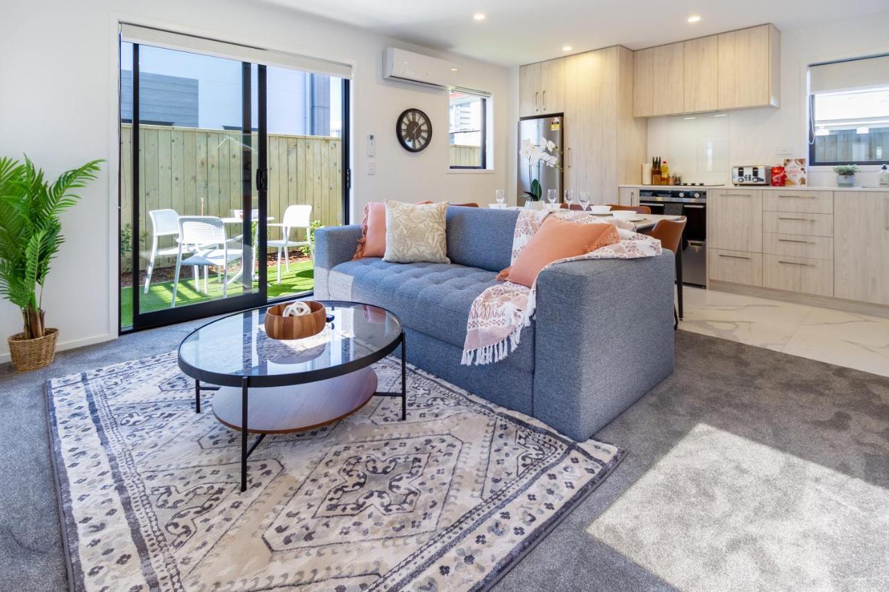 Beachside Bliss: 1 Bed 1 Bath Christchurch Exteriör bild